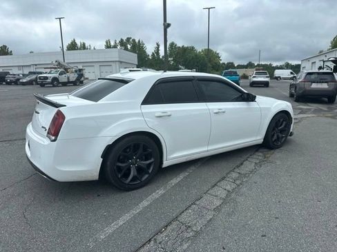 Used 2022 Chrysler 300 S RWD image 5