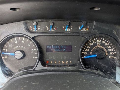 Used 2014 Ford F150 STX w/ Equipment Group 201A Mid image 9