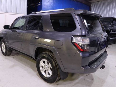 Used 2020 Toyota 4Runner SR5 Premium image 3