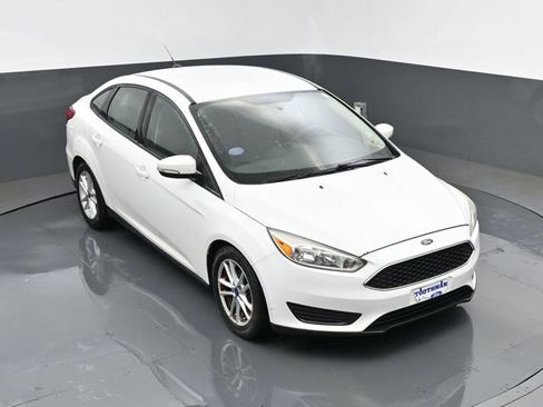 Used 2017 Ford Focus SE image 17