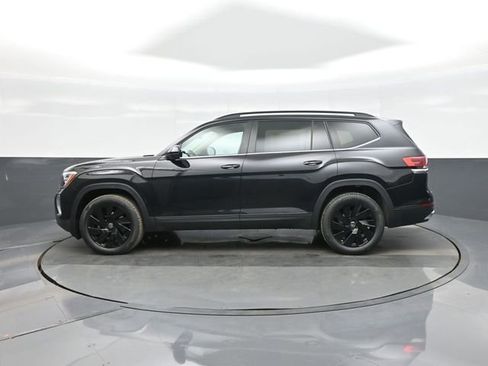 New 2026 Volkswagen Atlas SE image 4