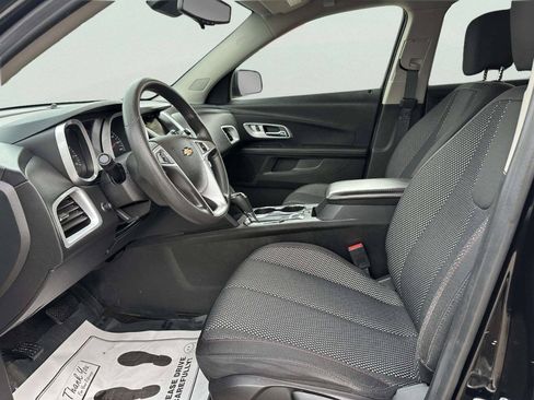 Used 2017 Chevrolet Equinox LT FWD image 9