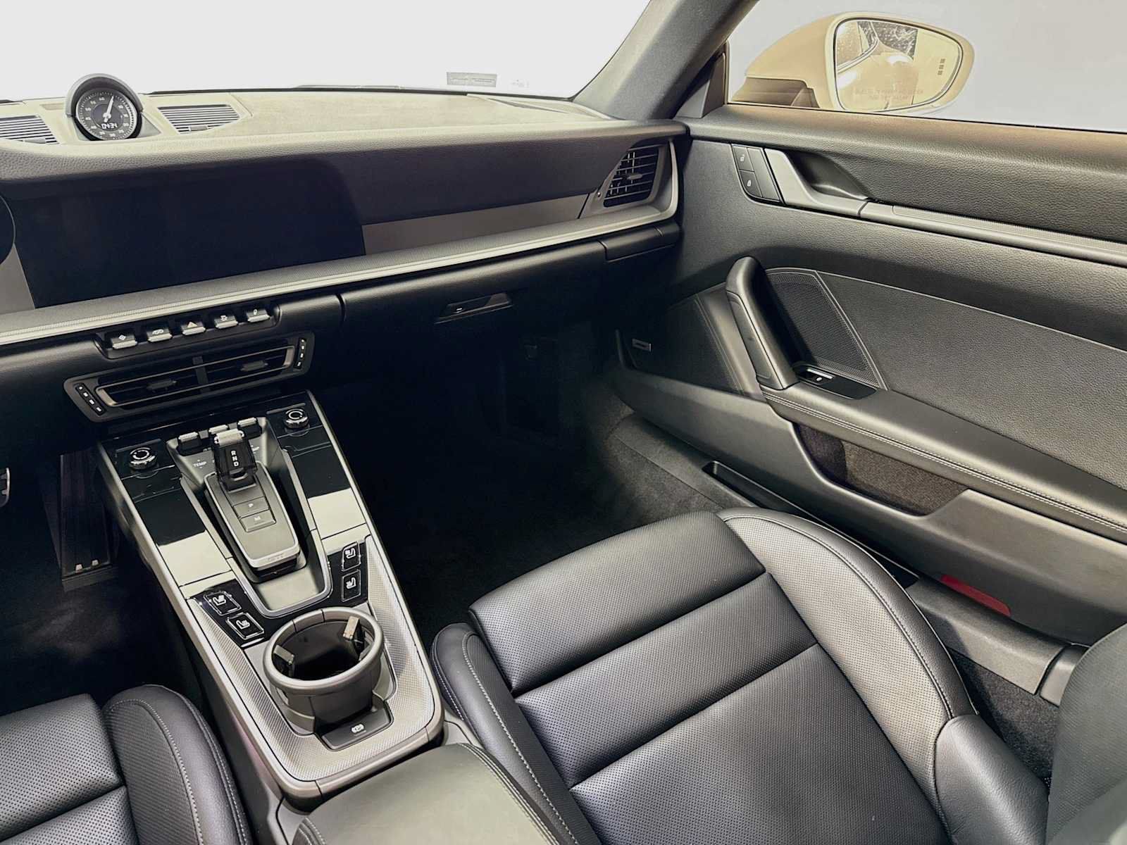 Certified 2022 Porsche 911 Carrera RWD image 24
