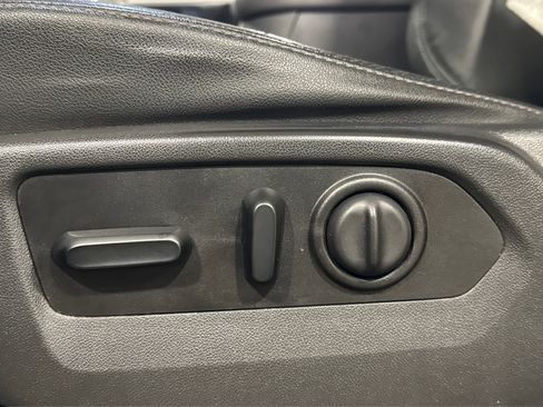 Used 2019 GMC Sierra 1500 SLT image 21