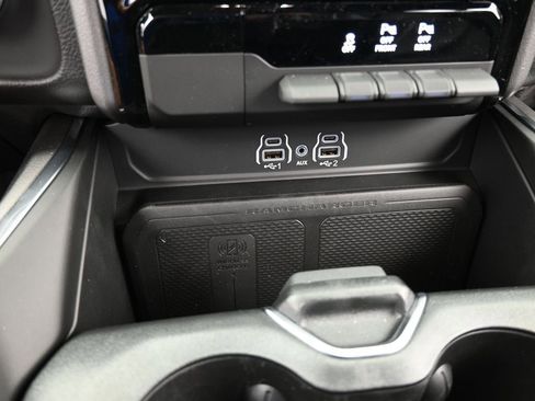 Used 2025 RAM 1500 Laramie image 21