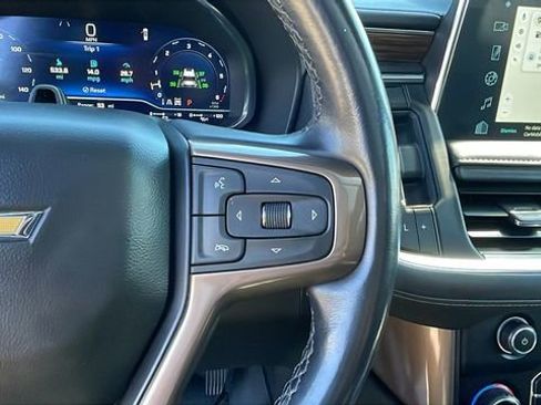 Used 2024 Chevrolet Suburban High Country w/ Advanced Technology Package image 25