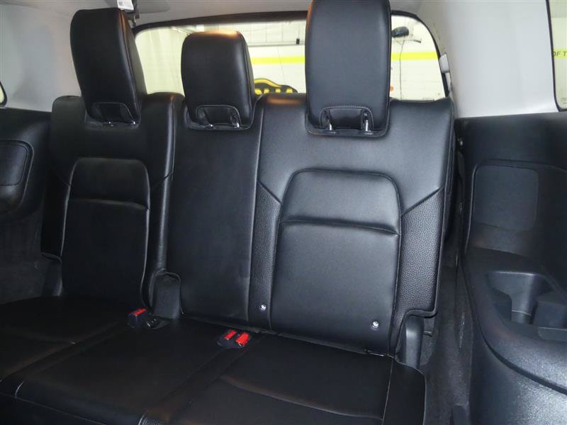 Used 2025 Nissan Pathfinder SL AWD/4WD image 25