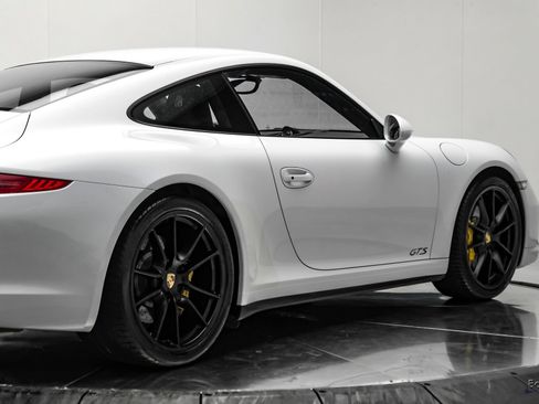 Used 2015 Porsche 911 Carrera GTS RWD image 17