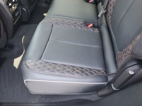 Certified 2022 Jeep Grand Cherokee Summit AWD/4WD image 16
