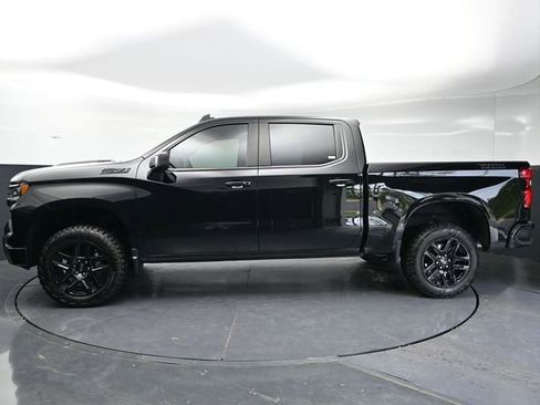 Used 2024 Chevrolet Silverado 1500 LT Trail Boss w/ LT Trail Boss Premium Package AWD/4WD image 8