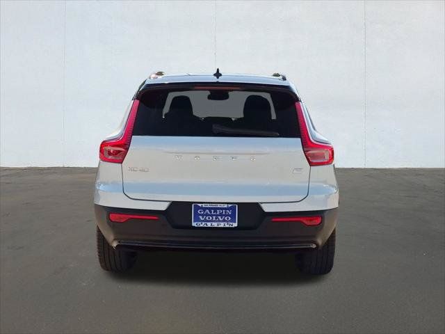 Certified 2023 Volvo XC40 Recharge Ultimate AWD/4WD image 6