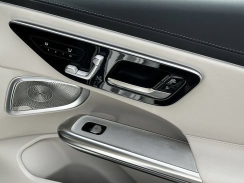 Certified 2026 Mercedes-Benz CLE 300 4MATIC Coupe image 16