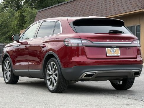 Used 2019 Lincoln Nautilus Select image 3