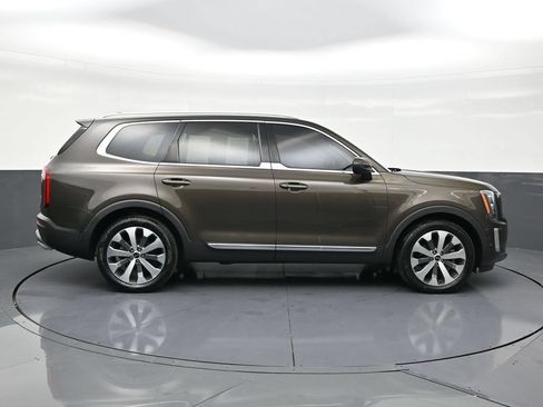 Used 2021 Kia Telluride EX w/ EX Premium Package FWD image 7