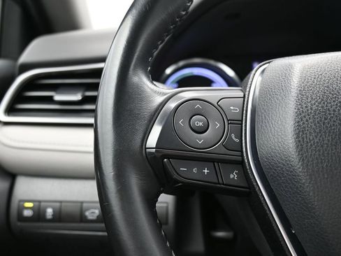 Used 2020 Toyota Camry SE FWD image 48