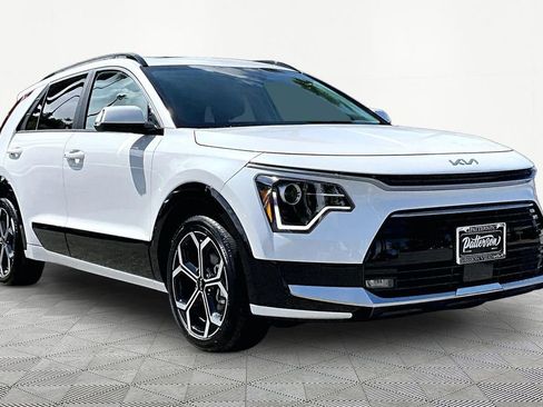 Certified 2025 Kia Niro EX Touring FWD image 5
