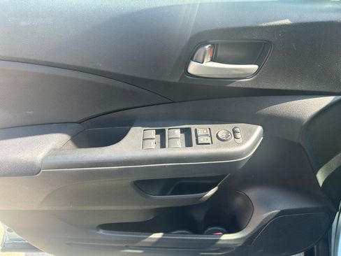 Used 2016 Honda CR-V SE image 7