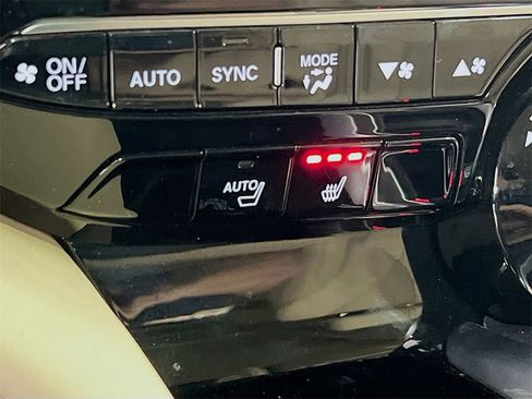 Used 2023 Acura MDX FWD w/ Technology Package image 22