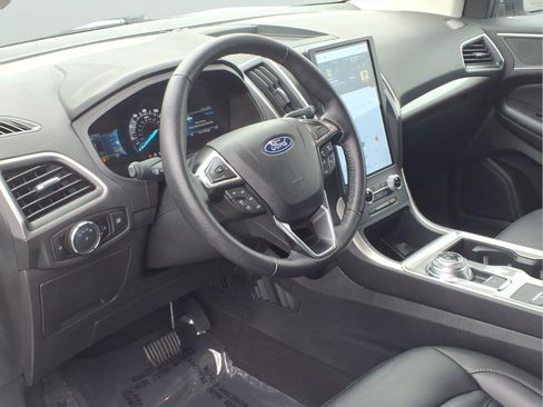 Certified 2024 Ford Edge SEL image 7