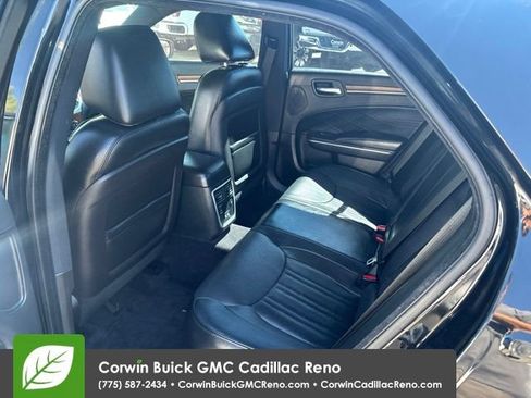 Used 2015 Chrysler 300 C Platinum w/ Harman/Kardon Audio Group AWD/4WD image 15