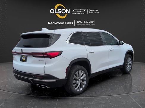 Used 2026 Buick Enclave Preferred AWD/4WD image 5