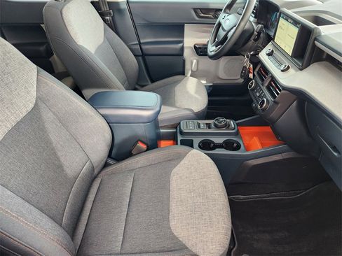 Used 2024 Ford Maverick XLT image 15