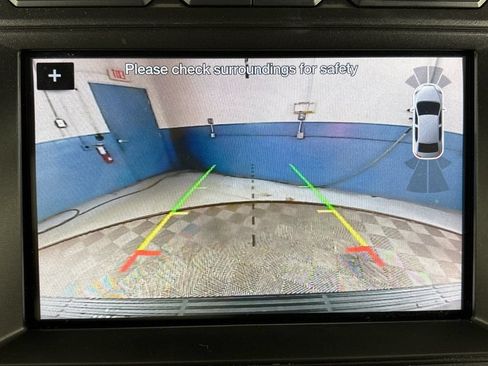 Used 2018 Ford Expedition Limited w/ Equipment Group 301A RWD image 25