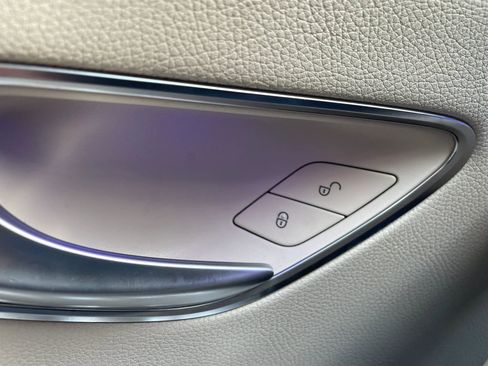 Used 2017 Mercedes-Benz E 300 4MATIC w/ Premium 1 Package image 13