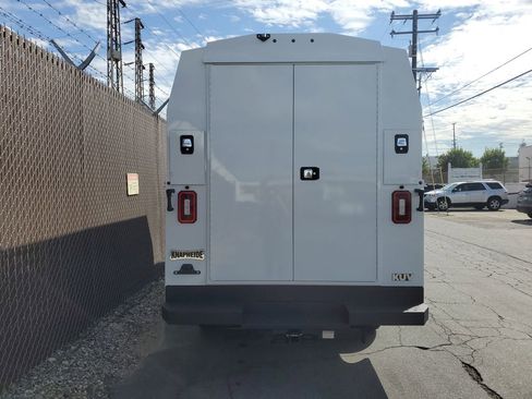 New 2025 Chevrolet Express 3500 w/ Power Convenience Package image 6