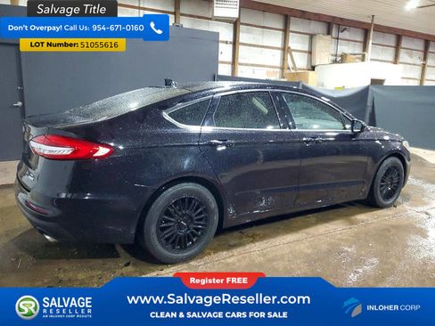 Used 2020 Ford Fusion SE FWD image 4