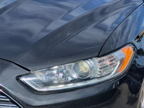 Used 2015 Ford Fusion Titanium FWD image 11