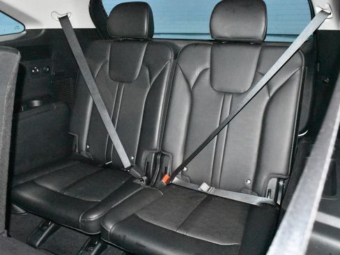 Used 2024 Kia Sorento S FWD image 23