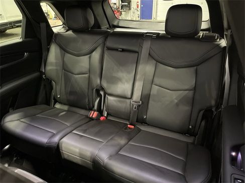 Used 2021 Cadillac XT5 Premium Luxury image 29