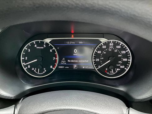 Used 2024 Nissan Sentra SV FWD image 12