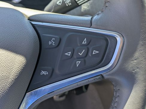 Used 2017 Chevrolet Malibu LT FWD image 20