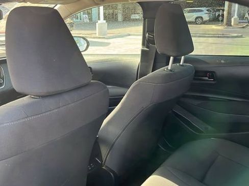 Used 2025 Toyota Corolla LE w/ LE Premium Package image 19