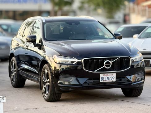 Used 2018 Volvo XC60 T5 Momentum w/ Convenience Package AWD/4WD image 2