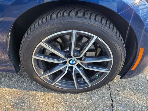 Used 2021 BMW 330e xDrive w/ Premium Package AWD/4WD image 13