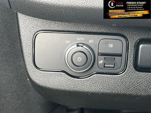 Used 2024 Mercedes-Benz Sprinter 2500 image 31