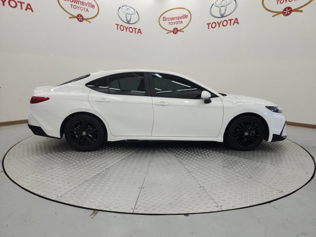 Used 2025 Toyota Camry SE w/ Convenience Package FWD image 3