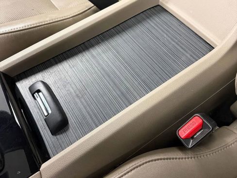 Used 2016 Honda Pilot Elite image 29