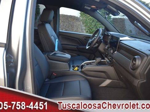 Used 2025 Chevrolet Colorado Trail Boss image 21