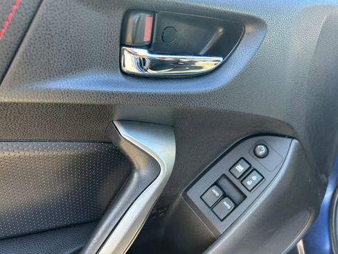 Used 2013 Scion FR-S RWD image 21