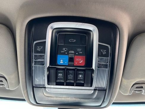 Used 2024 RAM 3500 Laramie AWD/4WD image 67