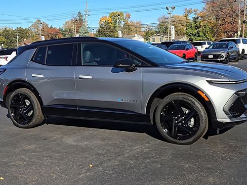 New 2026 Chevrolet Equinox EV RS image 6