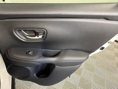 Used 2024 Honda HR-V Sport image 39