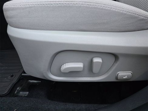 Used 2015 Subaru Forester 2.5i Premium image 23