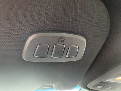 Used 2017 Lincoln Continental Reserve w/ Luxury Package image 17