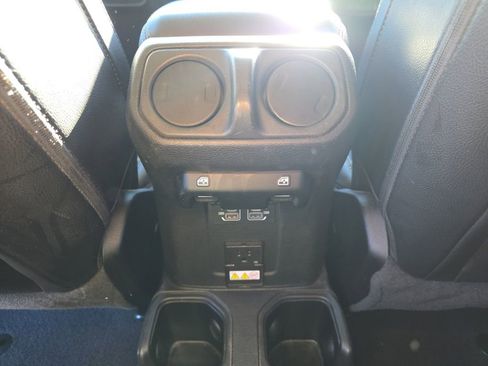 Used 2021 Jeep Gladiator Overland image 8