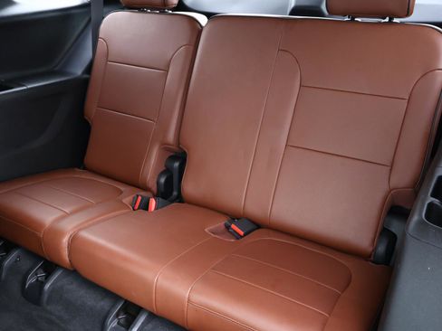 Used 2018 Chevrolet Traverse High Country image 23